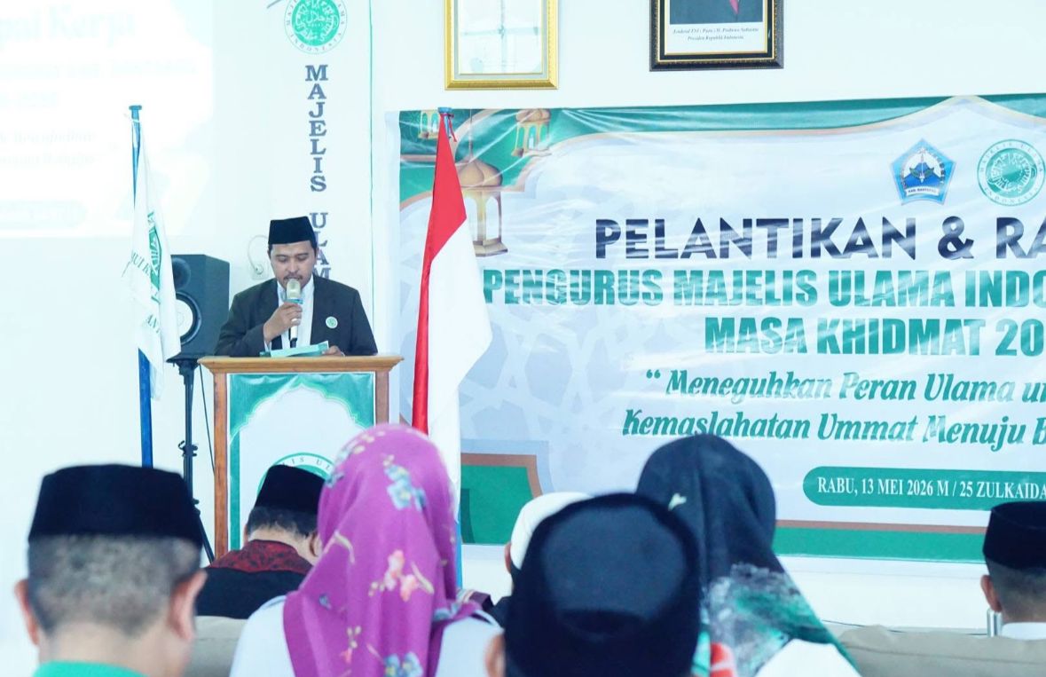 Mudir of An Nawawi Islamic Boarding School Pa’Bumbungang, Hasan Basri, Lc, Officially Leads the Fatwa Division of MUI Bantaeng 2026-2030